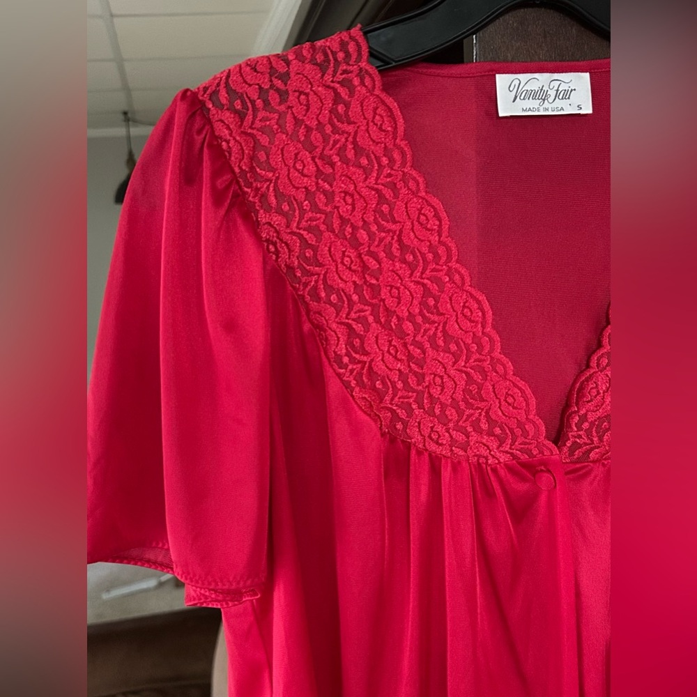 NWT VINTAGE VANITY FAIR 90s Deadstock Red Silky Pajama Set Valentine’s PJs Small - Picture 6 of 12